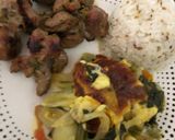 Foto del paso 6 de la receta: Arroz con ajonjolí negro, mollejas al ajillo y cubios gratinados al horno