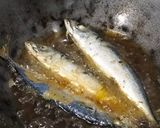 Foto langkah ke 1 dari resep Ikan Pindang Asam Manis.