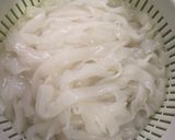 Foto langkah ke 2 dari resep Kwetiau goreng ala restaurant (char kway teow).