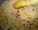 A picture of step 7 of Scrumptious thai shrimps soup with red sauce bread.