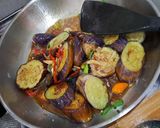 Foto langkah ke 3 dari resep 416. Terong Kecap Pedas.