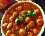 A picture of step 3 of Chana Masala.