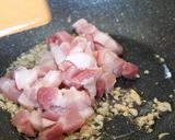 รูปขั้นตอนการทำที่ 2 ของ หมูผัดผักกาดดองพริงแห้ง By แม่บ้าน