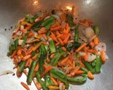 A picture of step 3 of Semolina Vegetable Upma.