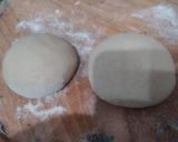 A picture of step 2 of Aloo kay parathay.