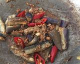 A picture of step 3 of Steam eggplant with stir fry minced meat.