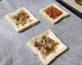 Foto del paso 3 de la receta: Pan de molde al horno con chorizo, huevo y queso