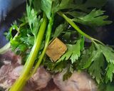 Foto del paso 2 de la receta: Puchero con verduras, osobuco, rabo, falda
