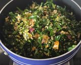 A picture of step 2 of Green Spinach stir fry.