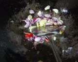 Foto langkah ke 2 dari resep Tumis kubis telor orak arik.
