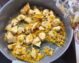 Foto del paso 3 de la receta Arroz con pollo y verduras de temporada