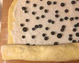 Foto del passaggio 5 della ricetta 🌹Torta alle rose con crema al latte e mirtilli freschi 🫐