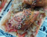 Foto del paso 18 de la receta: Coca de vidre de calamarcitos rellenos de pollo asado y cebolla caramelizada