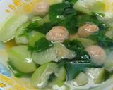 Hình bước làm 3 của món Canh mướp mồng tơi nấu bò viên