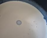 Une image de l'étape 1 de Délice Crémeux à la Rhubarbe et Riz 🍚 au Lait.