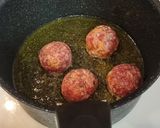 Foto del paso 2 de la receta: Albóndigas en salsa de calabaza, pimientos y tomate al orégano