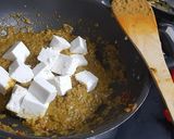 A picture of step 4 of Paneer Pudina.