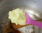 A picture of step 2 of Mong fry daal.