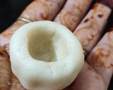A picture of step 4 of Kaju chocolate cups.