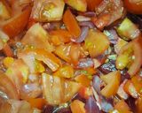 A picture of step 2 of Tomato Carrot & Beetroot Soup.