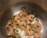 Foto del paso 4 de la receta: Guiso de garbanzos con gambones