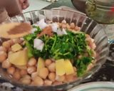 A picture of step 5 of Crispy Katori Chaat.
