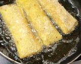 A picture of step 7 of Stuffed bread roll.