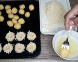 Foto langkah ke 4 dari resep Thumbprint Cookies.