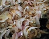 A picture of step 2 of Tamatar ki bhunni chutney.
