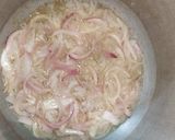 A picture of step 1 of Chicken Shorba.