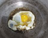 Foto langkah ke 3 dari resep Telur Ceplok Sambal Matah.