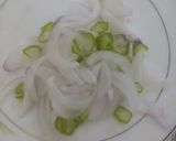 A picture of step 3 of Samosa phulki chaat.