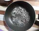 Foto langkah ke 4 dari resep Kue Pisang Keju Teflon.