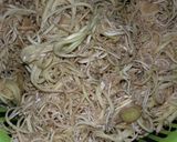 Hình bước làm 1 của món Gỏi Gà Hoa Chuối
