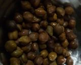 चणा,फ्रुट,व्हेजि सलाड (mix salad recipe in marathi) रेसिपी स्टेप 2 फोटो 