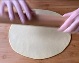 Foto del passaggio 3 della ricetta Quiche svuota frigo con insalata iceberg