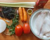 Foto del paso 1 de la receta: Caldo de filete de pescado al chile ancho