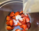 Foto langkah ke 3 dari resep Korean Strawberry Milk ala Mama Asi / yLoVeA.