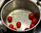 Foto del paso 3 de la receta: Cintas de pasta al huevo con langostinos y espagueti nero de merluza