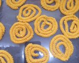 कुरकुरी चकली (Kurkuri chakli recipe in hindi) रेसिपी चरण 2 फोटो