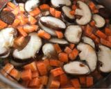 A picture of step 4 of Eat Clean/ Chicken, Mushroom, and Carrot Oatmeal Porridge.