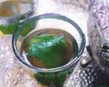 A picture of step 4 of Moroccan Mint Tea.