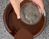 Foto del passaggio 7 della ricetta Crema 3 latte con Oreo e Ganache al Cioccolato