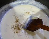 A picture of step 3 of Chicken white sauce pasta.