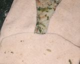 A picture of step 3 of Aloo bathua parantha.