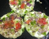 A picture of step 3 of Onion tomato rava Uttapam.