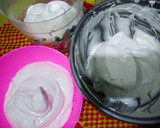 Foto langkah ke 6 dari resep Ice Cream Walls Homemade (Chocolate, Strawberry, Vanilla Oreo).