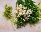A picture of step 2 of Green Garlic Chutney.