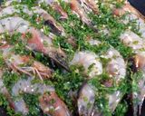 Foto del paso 4 de la receta: Langostinos al ajillo en el horno 🦐