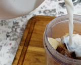A picture of step 3 of Apple Dates Milkshake(No sugar).